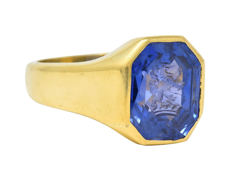 1960’s 8.26 CTW No Heat Ceylon Sapphire 18 Karat Gold Heraldic Lion Crown Unisex Vintage Signet Ring AGL