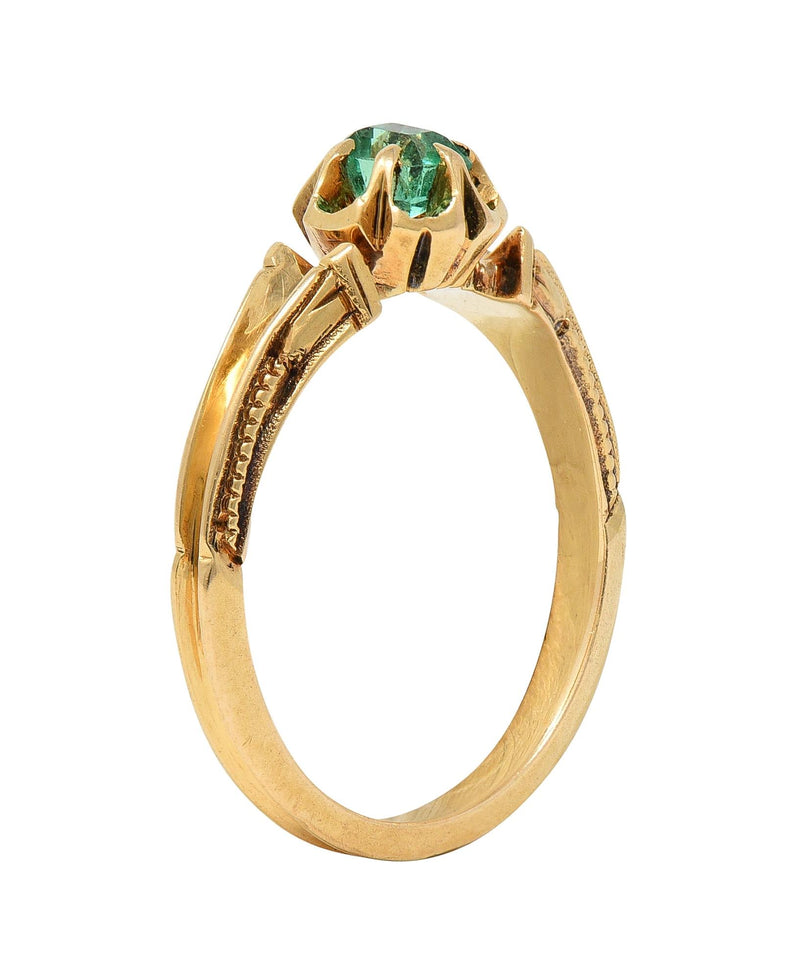 Victorian Emerald 18 Karat Yellow Gold Belcher Set Buttercup Antique Ring