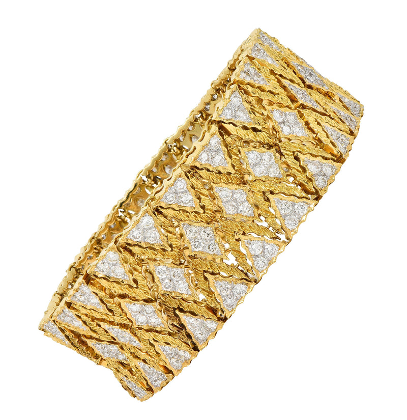 Buccellati 1970s 7.01 CTW Diamond 18 Karat Yellow Gold Textured Vintage Mesh Bracelet